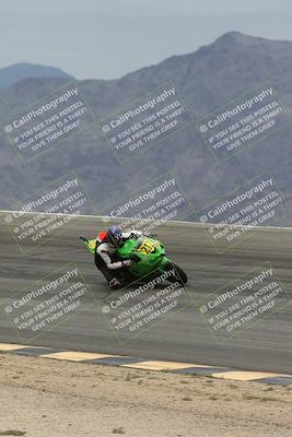 media/Nov-15-2025-Race Pace (Sat) [[8de605a2d8]]/Verified Riders/Bowl (1020am)/